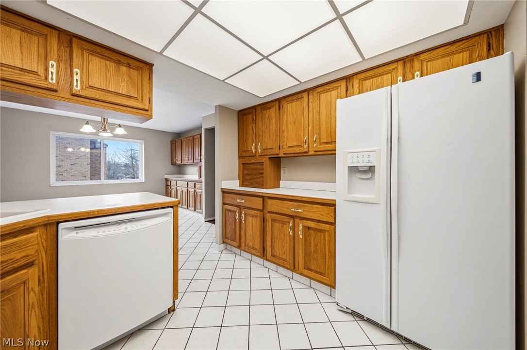 Woodhawk Club Condos - Residential