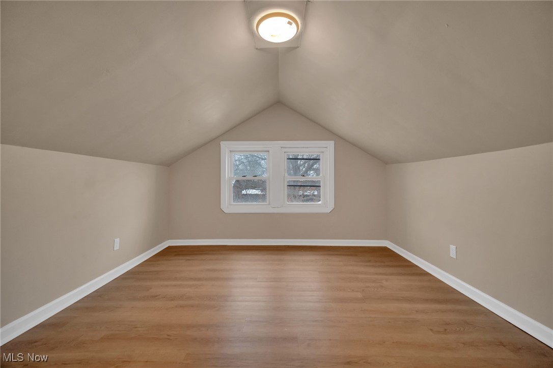 3327 Bradford Road, Cleveland Heights, Ohio image 17