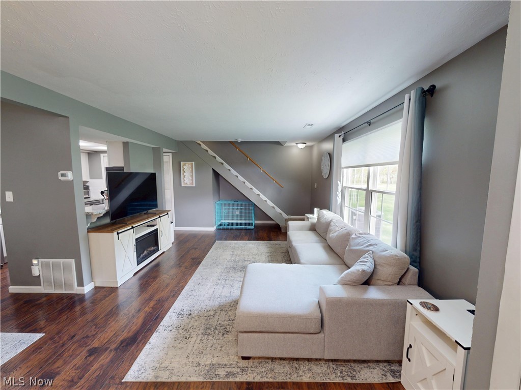 Independence Place 101 - Residential