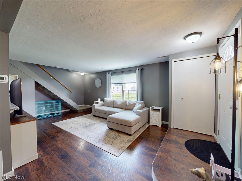 Independence Place 101 - Residential