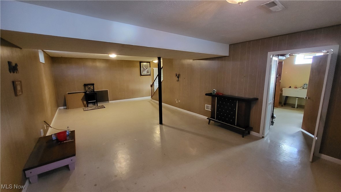 Brooklyn Heights, Ohio 44131, United States, 3 Bedrooms Bedrooms, ,3 BathroomsBathrooms,Residential,Active,231353