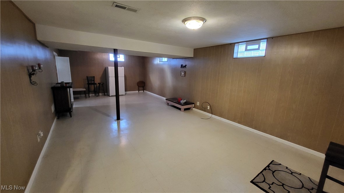 Brooklyn Heights, Ohio 44131, United States, 3 Bedrooms Bedrooms, ,3 BathroomsBathrooms,Residential,Active,231353