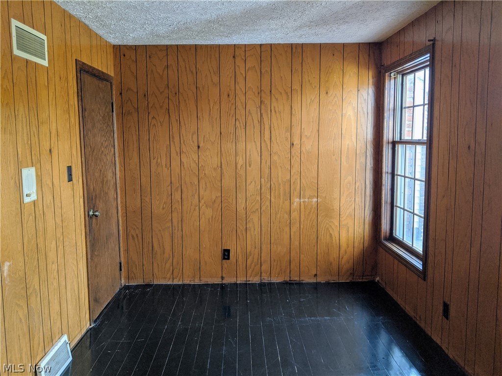 Garden Acres - Residential