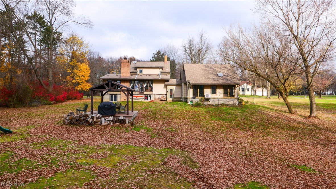 9088 Howland Springs Road, Warren, Ohio image 6