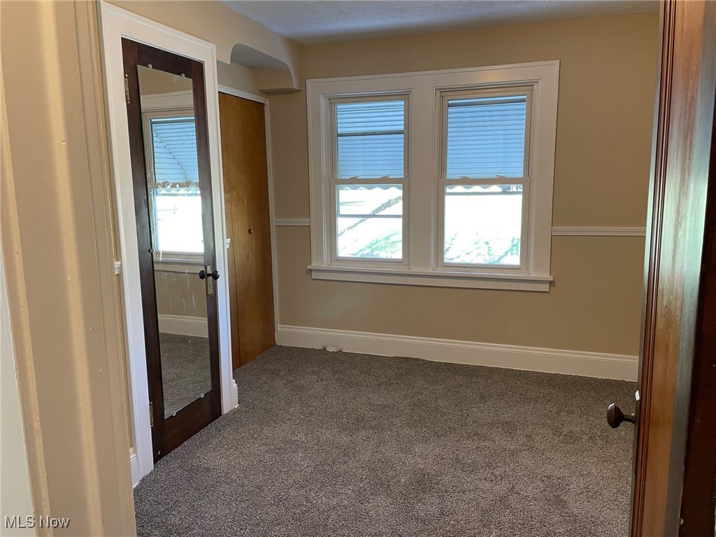 5073 Greenhurst Drive, Maple Heights, Ohio image 23