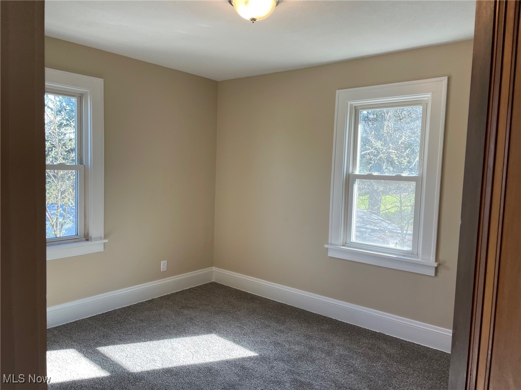 5073 Greenhurst Drive, Maple Heights, Ohio image 27