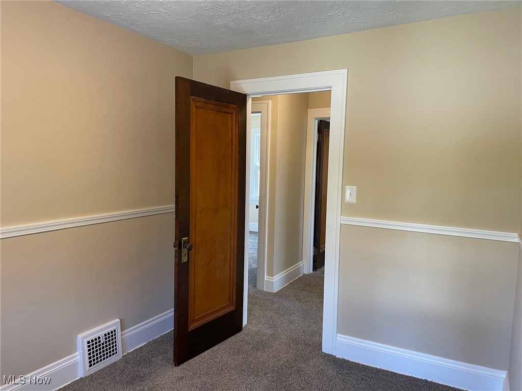 5073 Greenhurst Drive, Maple Heights, Ohio image 24