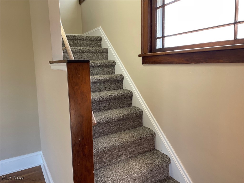 5073 Greenhurst Drive, Maple Heights, Ohio image 21