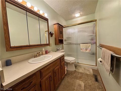 Tiny photo for 780 Pinetree Circle, East Palestine, OH 44413 (MLS # 5189243)