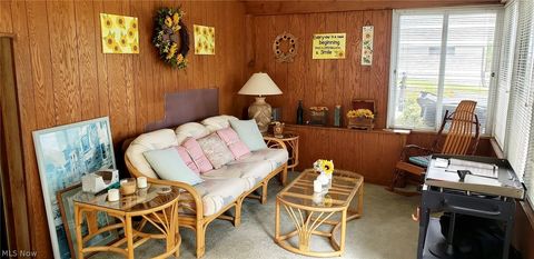 Tiny photo for 780 Pinetree Circle, East Palestine, OH 44413 (MLS # 5189243)