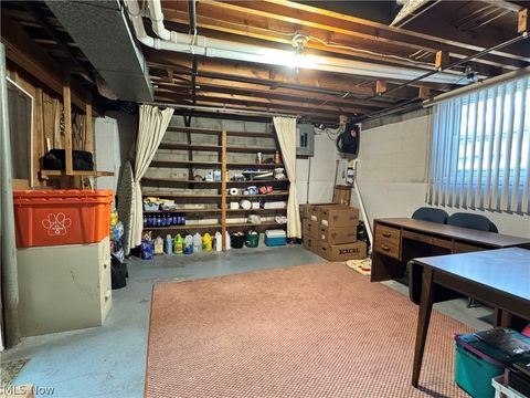 Tiny photo for 780 Pinetree Circle, East Palestine, OH 44413 (MLS # 5189243)