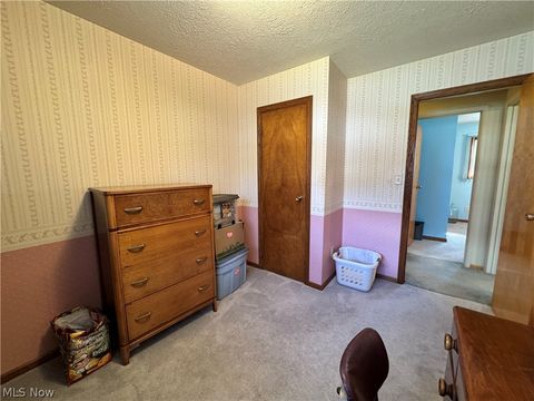 Tiny photo for 780 Pinetree Circle, East Palestine, OH 44413 (MLS # 5189243)