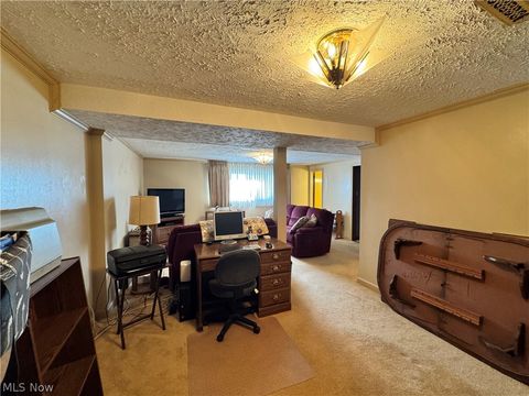 Tiny photo for 780 Pinetree Circle, East Palestine, OH 44413 (MLS # 5189243)