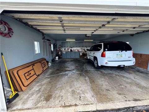 Tiny photo for 780 Pinetree Circle, East Palestine, OH 44413 (MLS # 5189243)