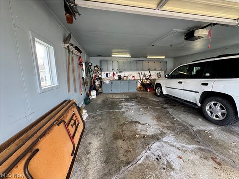 Tiny photo for 780 Pinetree Circle, East Palestine, OH 44413 (MLS # 5189243)