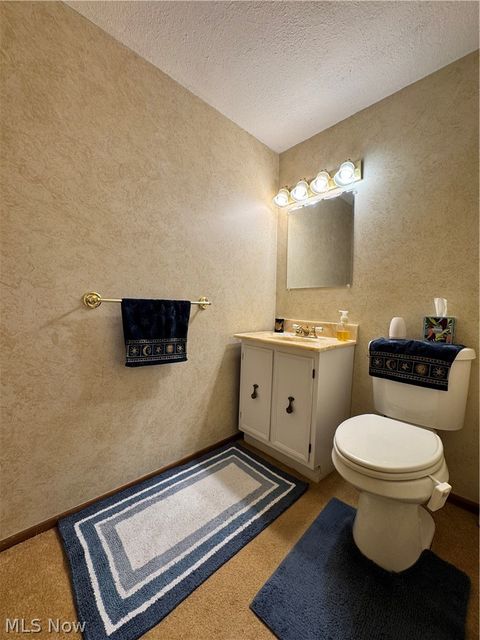 Tiny photo for 780 Pinetree Circle, East Palestine, OH 44413 (MLS # 5189243)