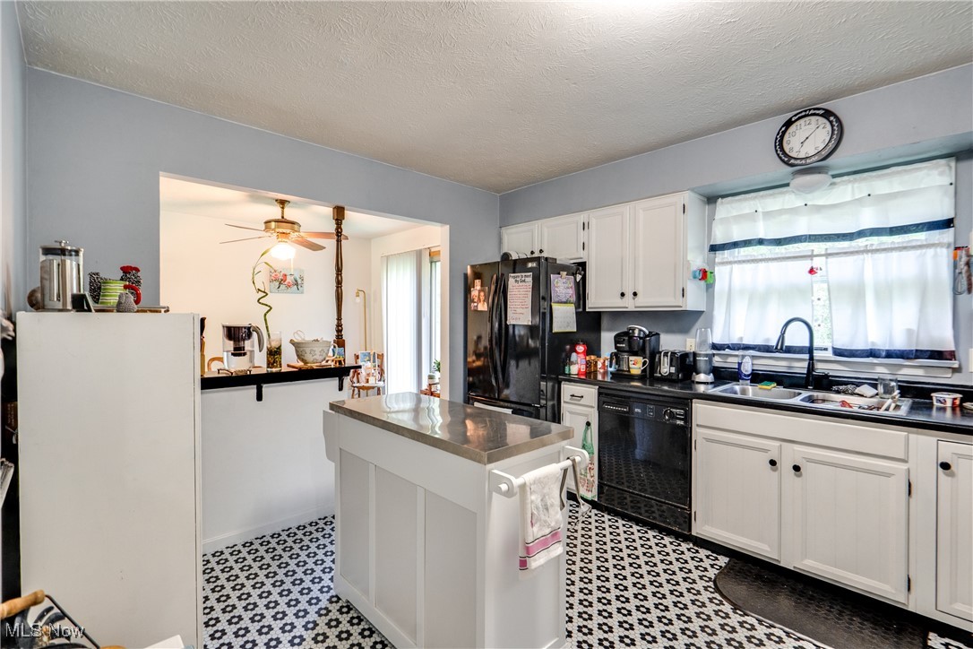 1429 Tomilu Drive, Girard, Ohio image 6
