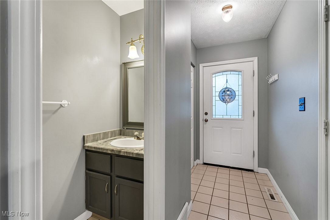 Cross Creek Condo - Residential