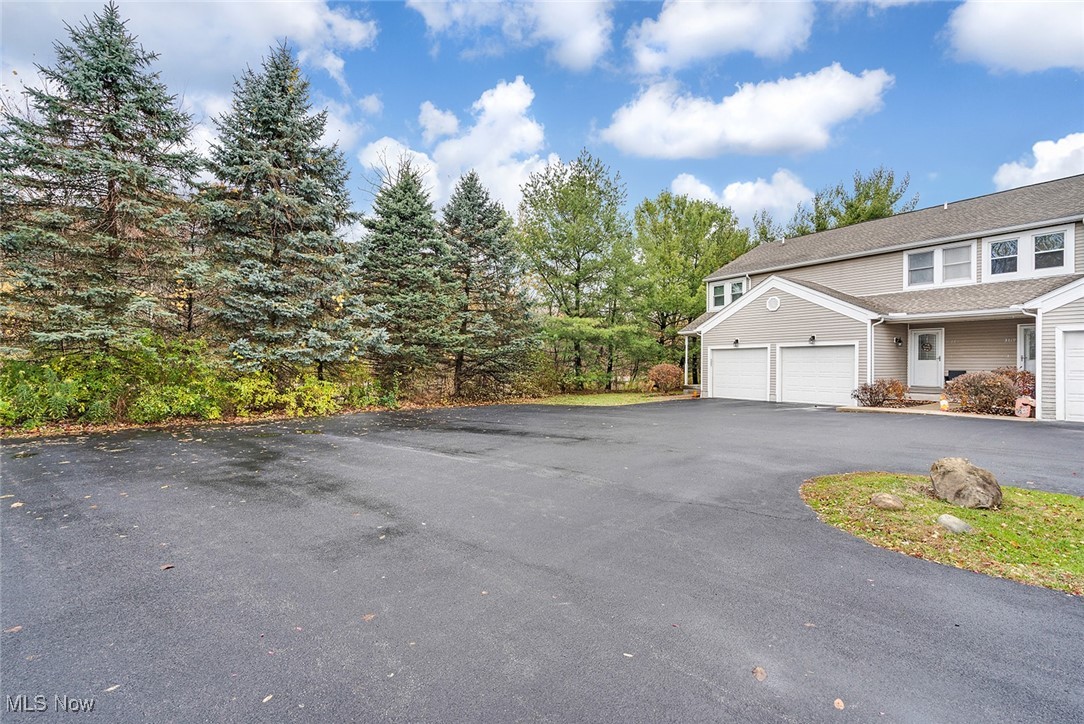 Cross Creek Condo - Residential