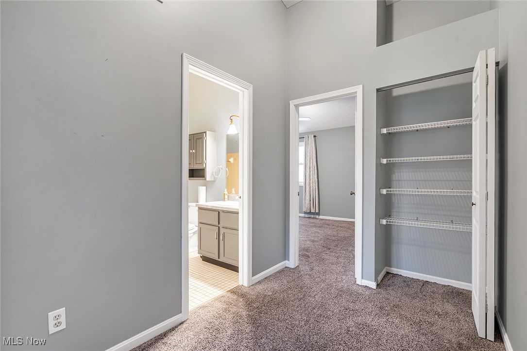 Cross Creek Condo - Residential