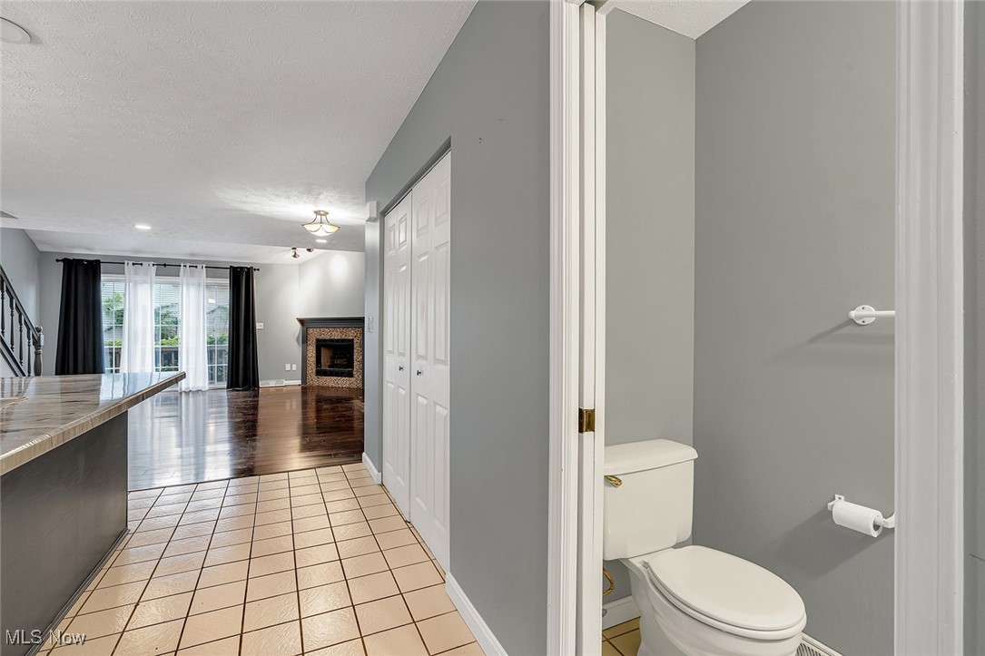 Cross Creek Condo - Residential