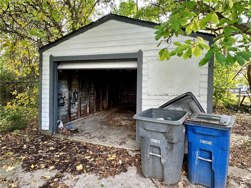 Caroline Brooks - Residential Income