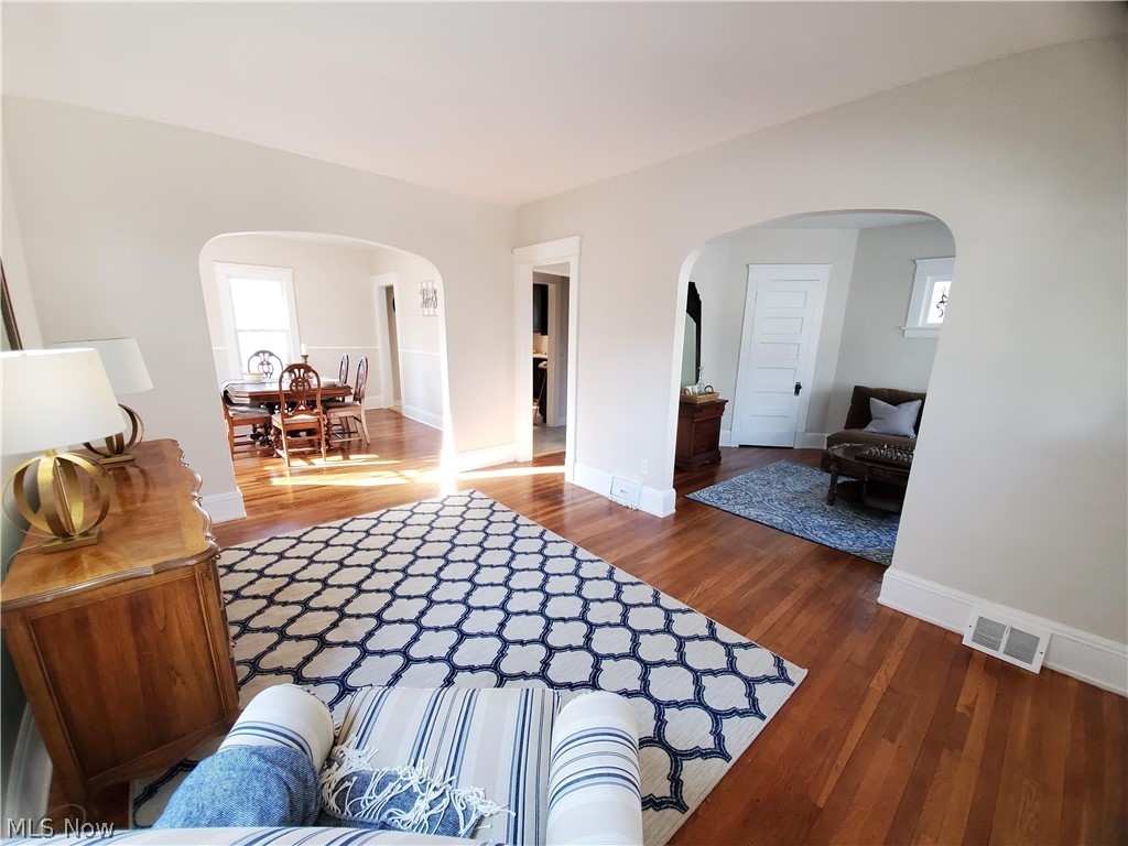 Lakewood Sub/J W Hampys - Residential