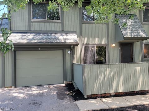 Condo For Sale - 35101 S Turtle Trail #A<br/> Willoughby, OH 44094