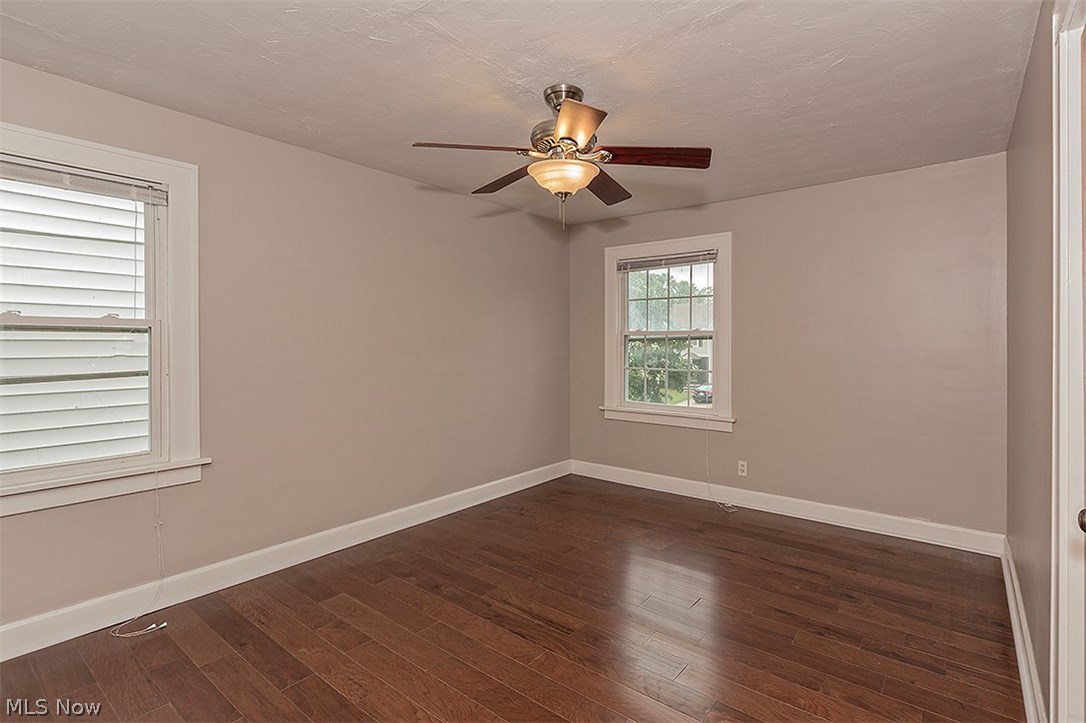 B J Luceys - Residential