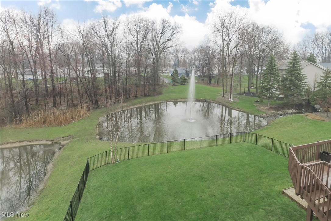 38185 Drury Lane, Willoughby, Ohio image 35