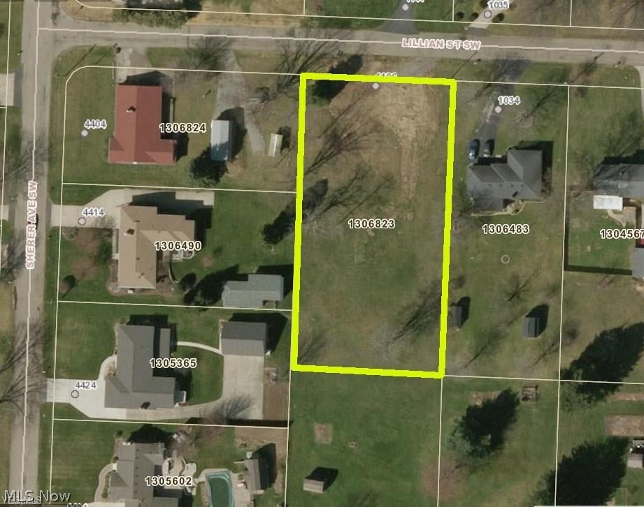 Perfect lot for your new home! Level .7002 acre lot in Canton Local School District! Close to parks and schools! Fast highway access to I-77/Rt.30 & 21! All utilities are available at the street. Build your dream home here today!!