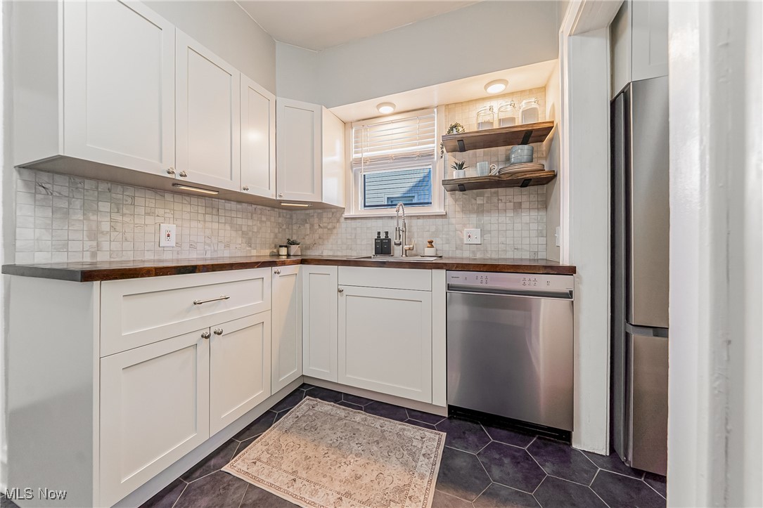 Rapid Transit Land Cos 01 - Residential