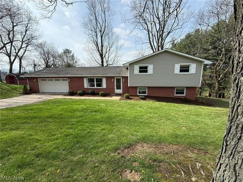 Homes For Sale - 3135 Circleview Drive<br/> Tuscarawas County, Dover, OH 44622