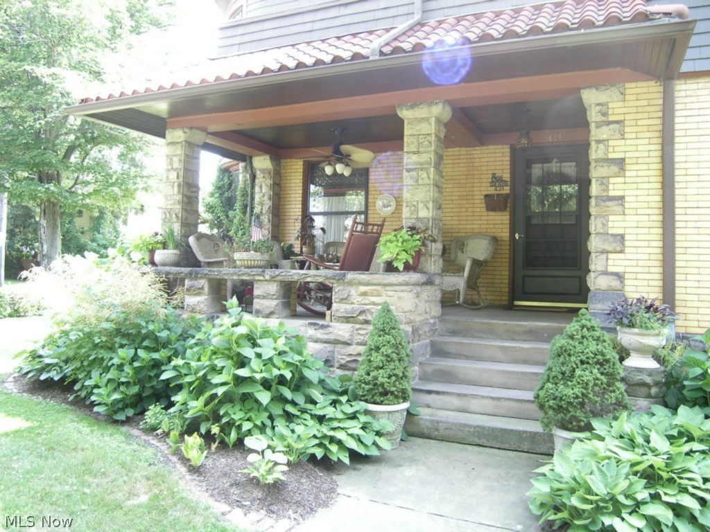 Connecticut Western Reserve - Residential