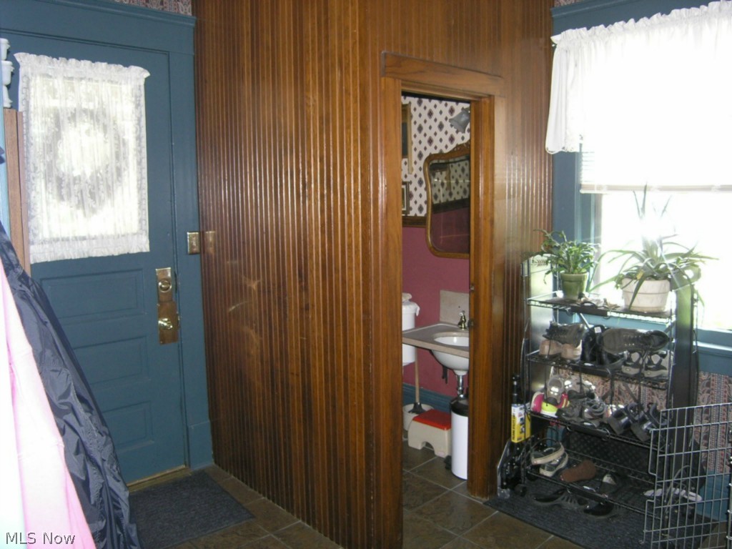 Connecticut Western Reserve - Residential