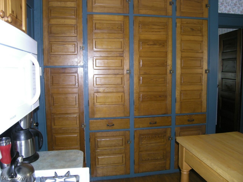 Connecticut Western Reserve - Residential