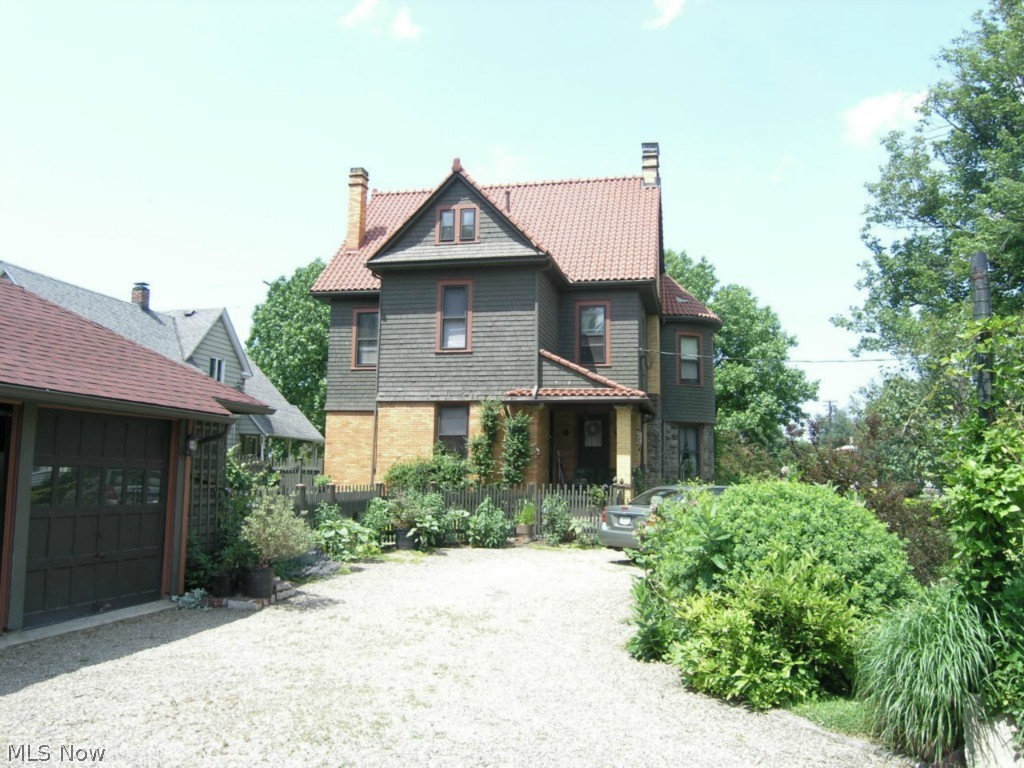 Connecticut Western Reserve - Residential