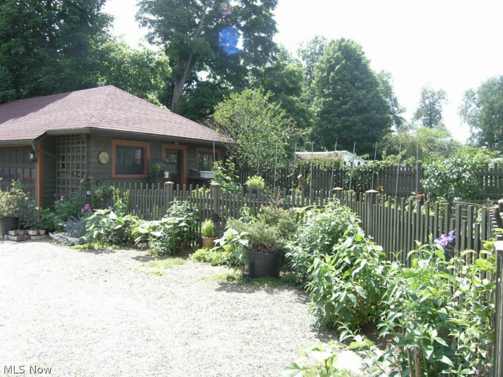 Connecticut Western Reserve - Residential