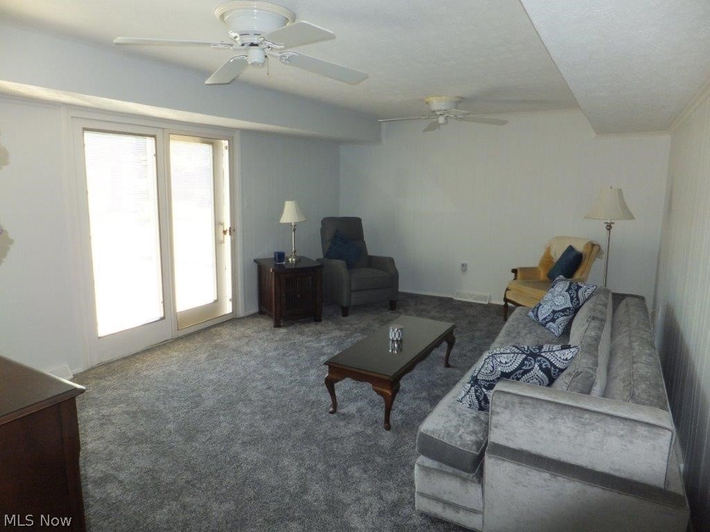 Charles 02 - Residential