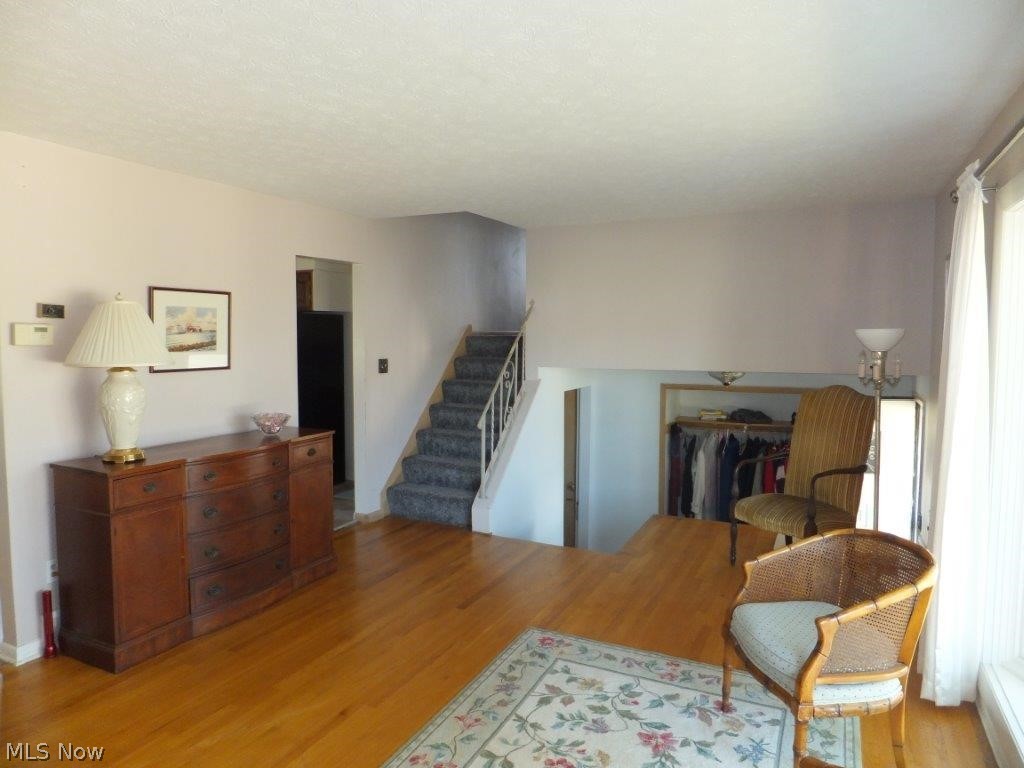 Charles 02 - Residential