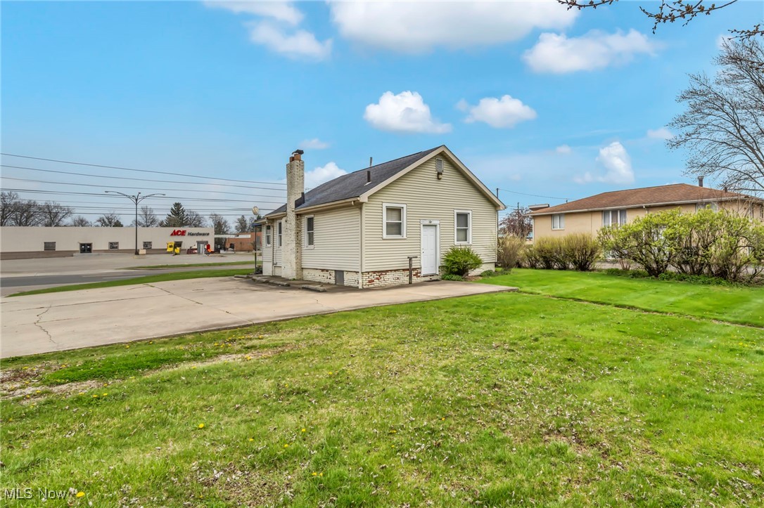 1635 Whipple Avenue, Canton, Ohio image 7
