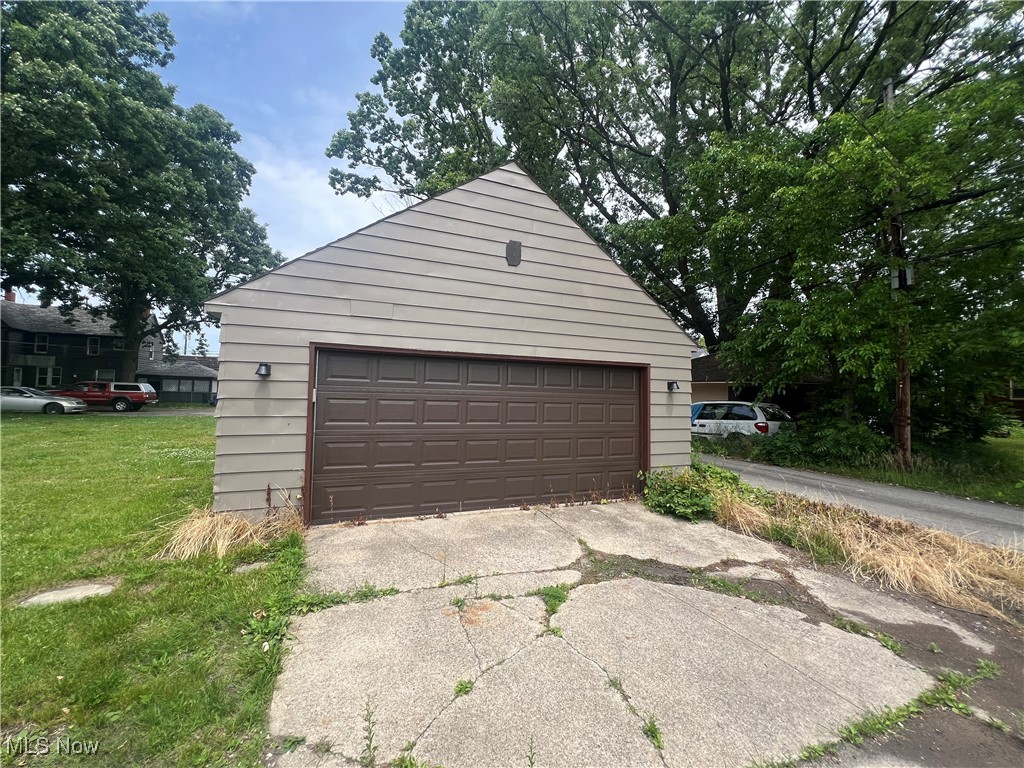 214 Front Street