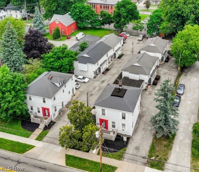 166-188 Mentor Avenue