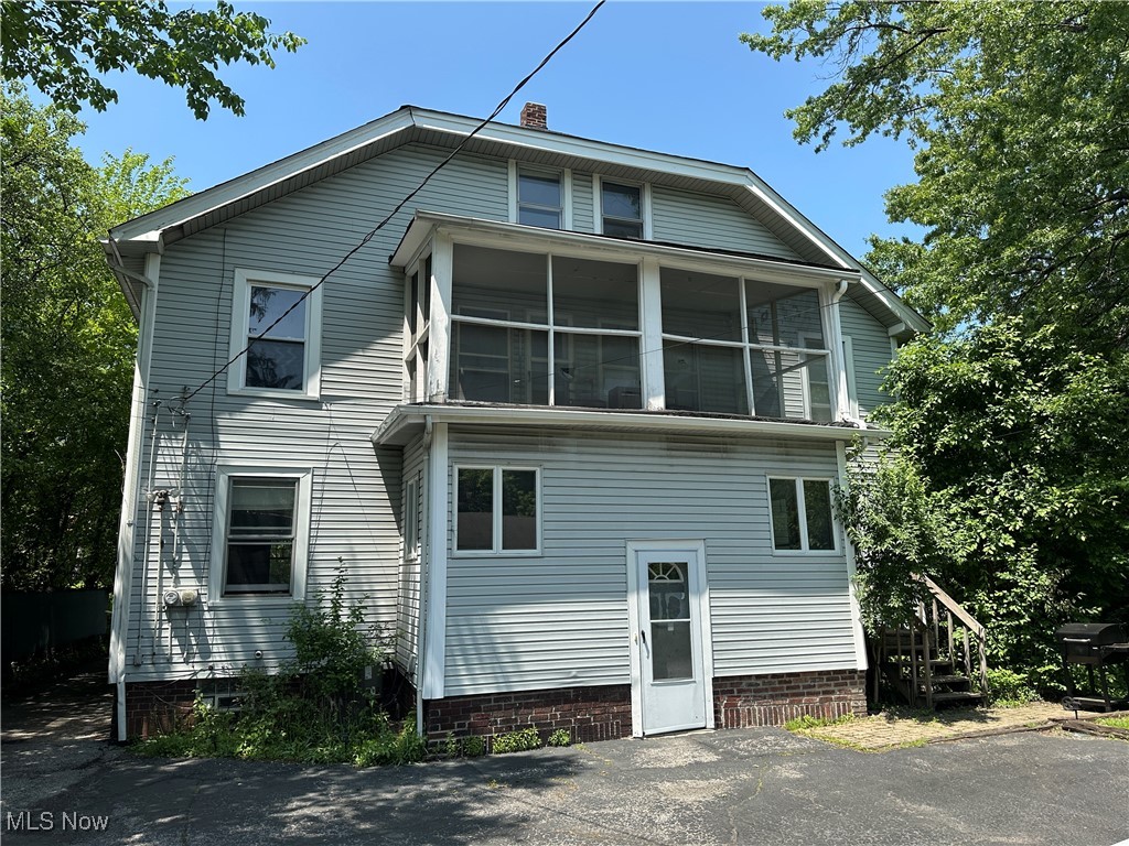 Cleveland Heights, Ohio 44106, United States, 5 Bedrooms Bedrooms, ,2 BathroomsBathrooms,Residential,Active,134180