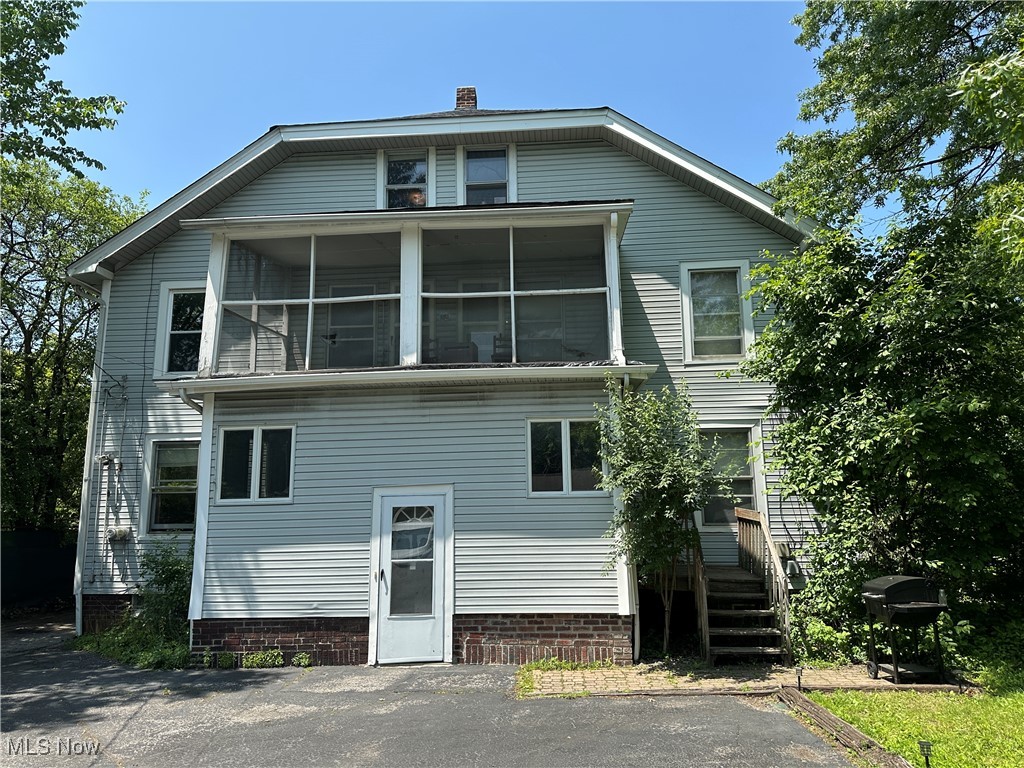 Cleveland Heights, Ohio 44106, United States, 5 Bedrooms Bedrooms, ,2 BathroomsBathrooms,Residential,Active,134180