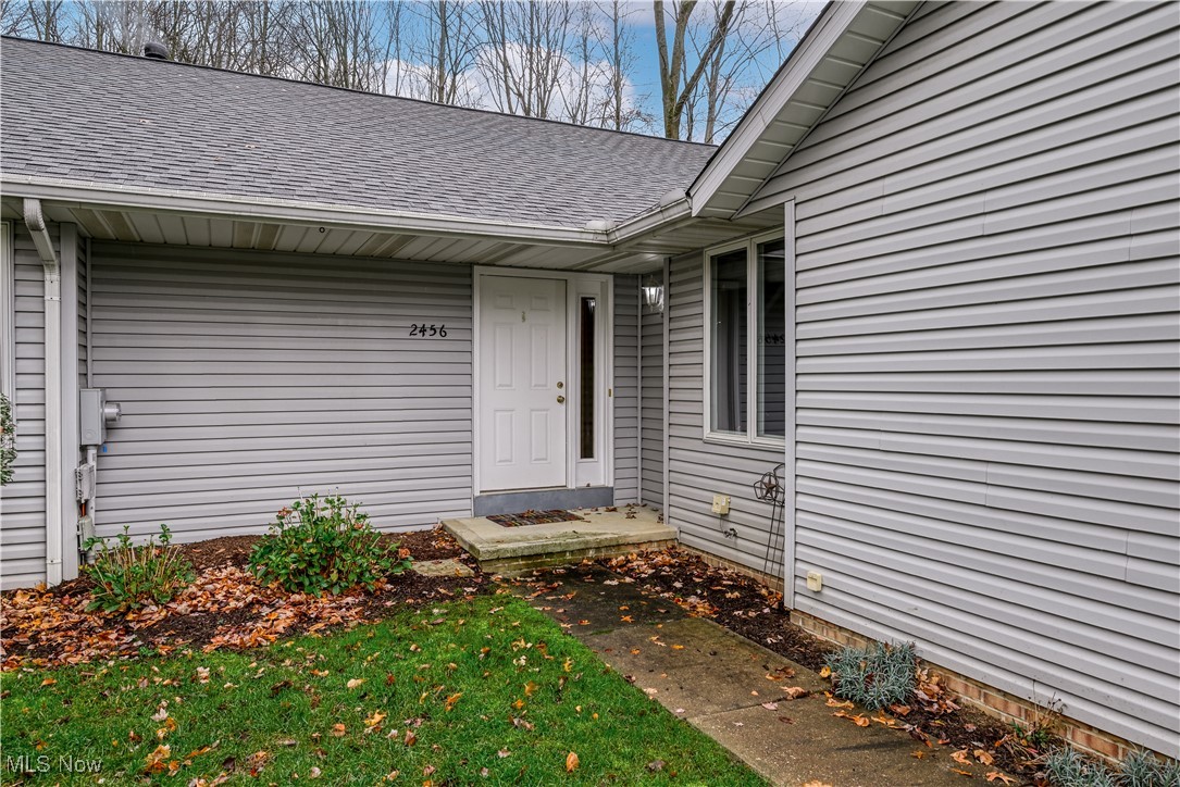 2456 Port Charles Drive, Stow, Ohio image 3