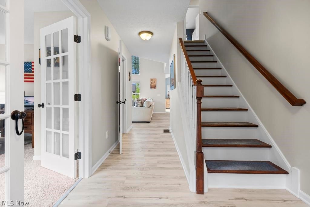 33269 Canterbury Road
