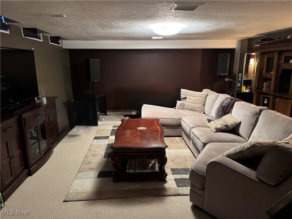 32683 Jefferson Drive, Solon, Ohio image 19