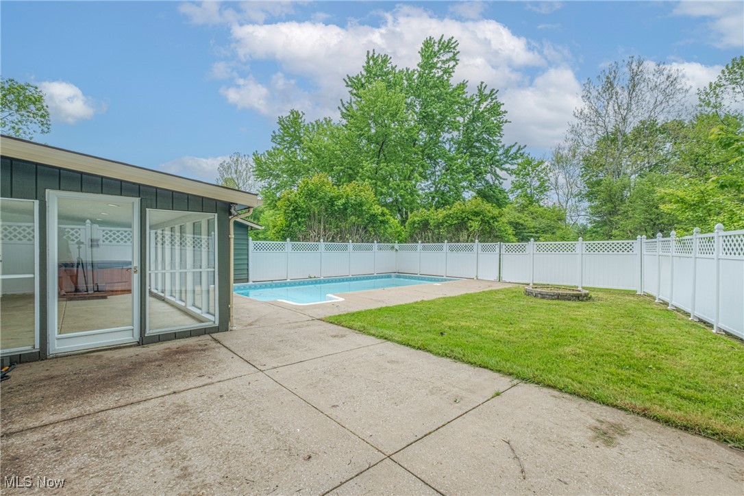 8620 Beacon Hill Drive, Chagrin Falls, Ohio image 21