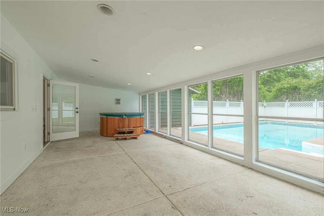 8620 Beacon Hill Drive, Chagrin Falls, Ohio image 19